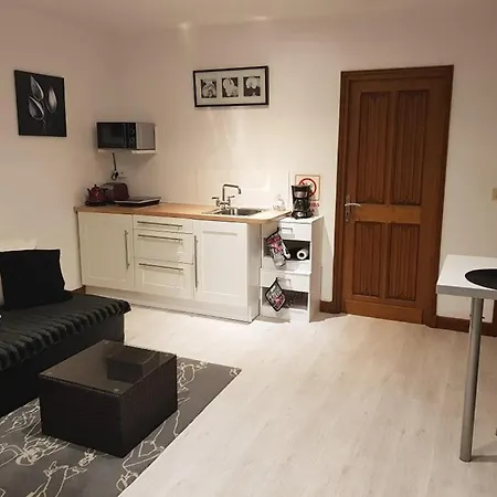 Hibiscus 1er Etage Daire Honfleur