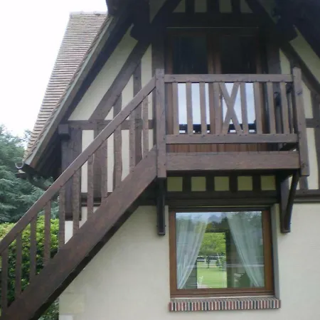 Hibiscus 1er Etage *